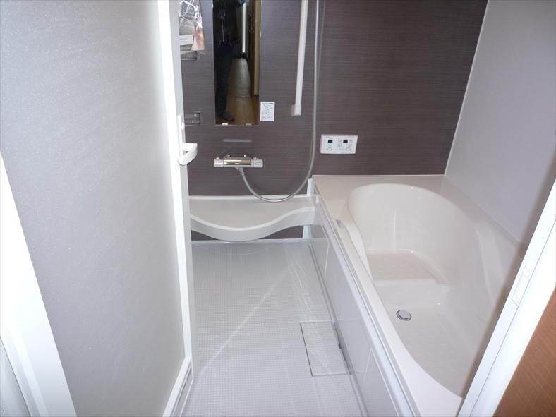 Same specifications photo (bathroom). Same specification bathroom