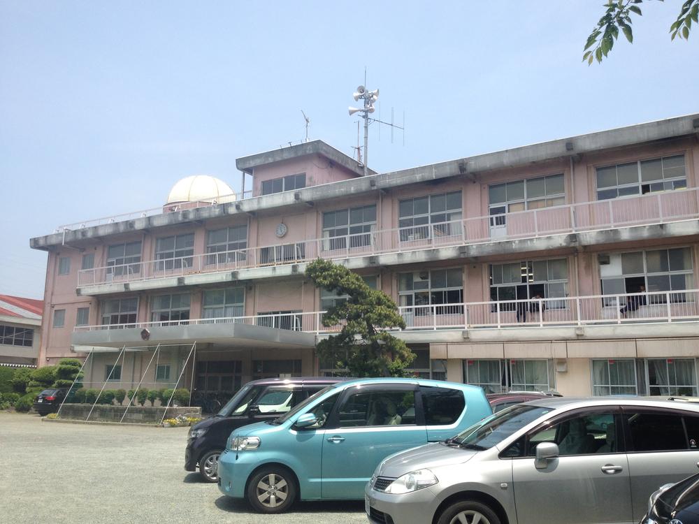 Junior high school. 1892m to Odawara Municipal Hakusan junior high school