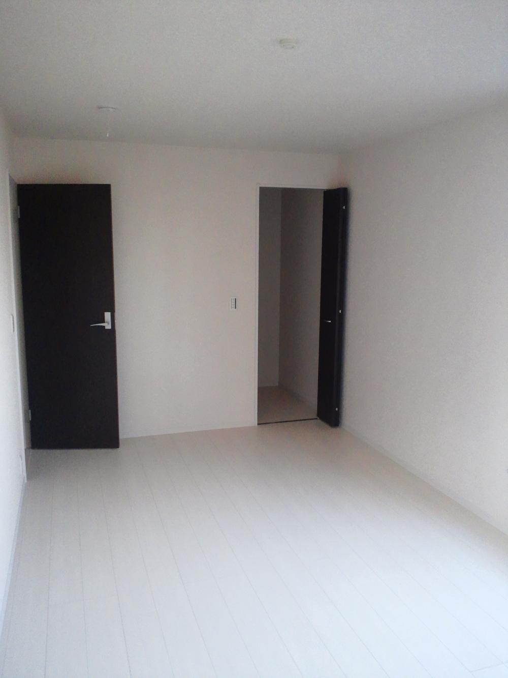 Non-living room. Interior (December 2, 2013) Shooting