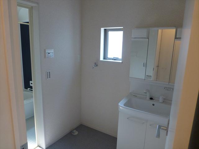 Same specifications photos (Other introspection). Same specifications basin construction cases