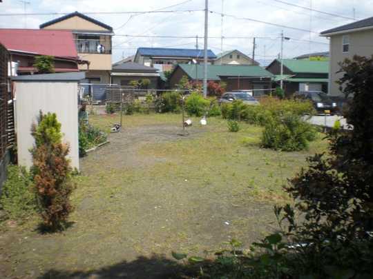 Local land photo. Is a vacant lot.