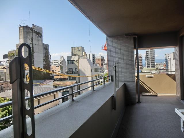 Balcony. Local (August 2013) Shooting