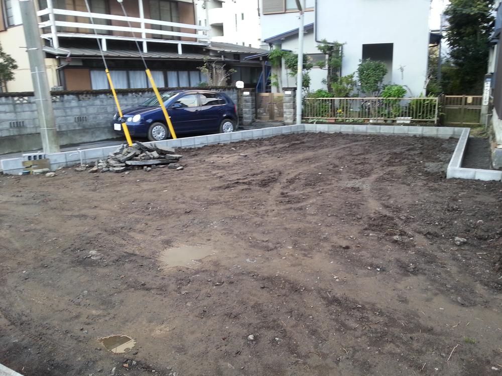 Local appearance photo. Local (11 May 2013) shooting architecture plan compartment.