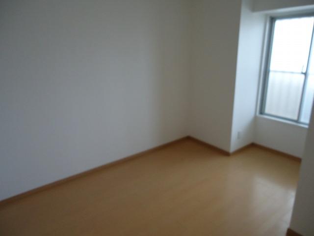 Non-living room. Bright room.