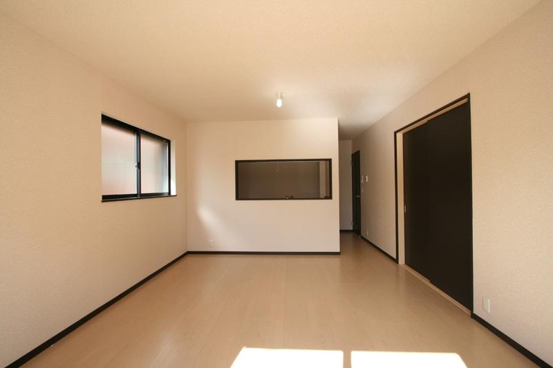 Same specifications photos (living). Example of construction