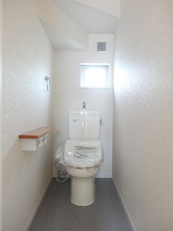Toilet. Example of construction