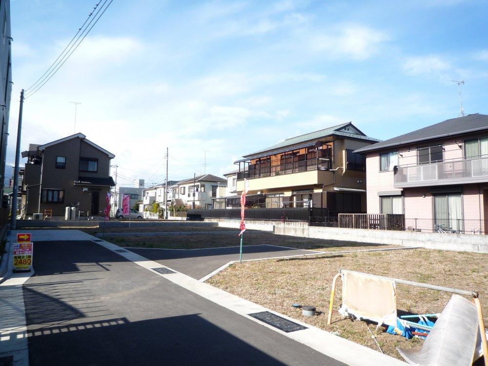 Local appearance photo. All three buildings Popular sale