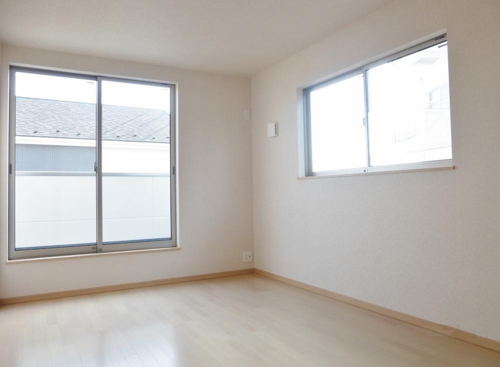 Non-living room. Western style room All room pair glass