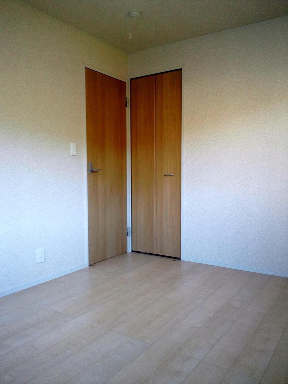 Non-living room. Indoor (December 13, 2013) Shooting