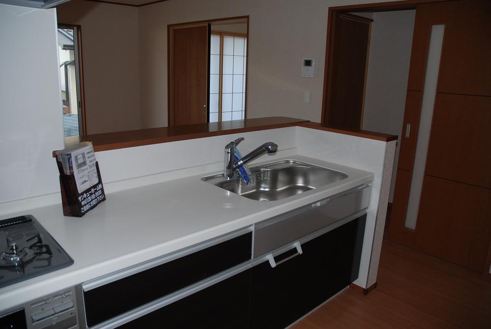 Kitchen. Indoor (11 May 2013) Shooting