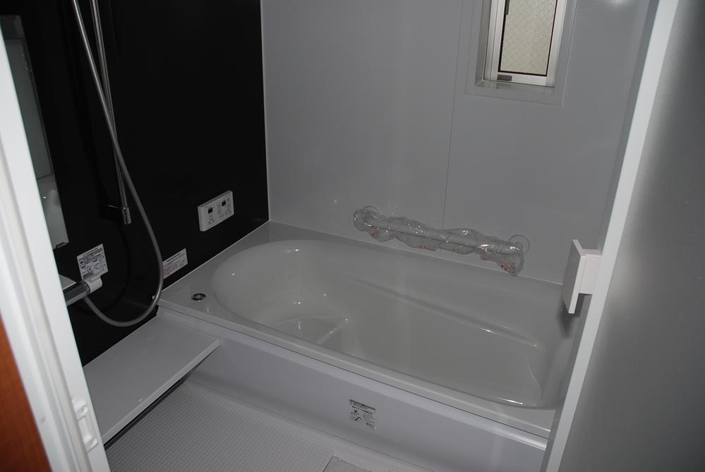 Bathroom. Indoor (11 May 2013) Shooting