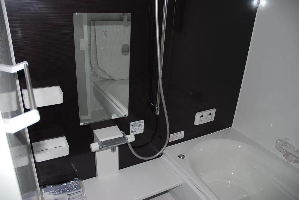 Bathroom. Indoor (11 May 2013) Shooting