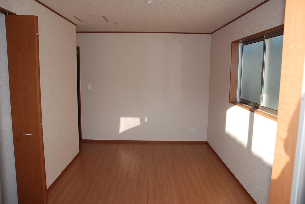 Non-living room. Indoor (11 May 2013) Shooting