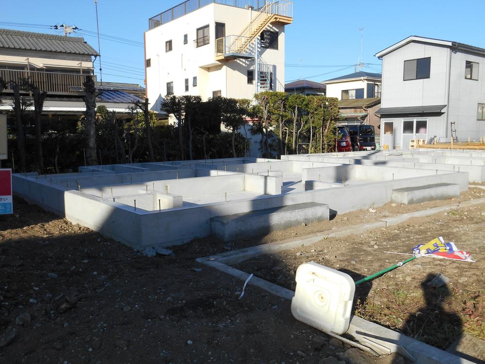 Local appearance photo. 1 Building