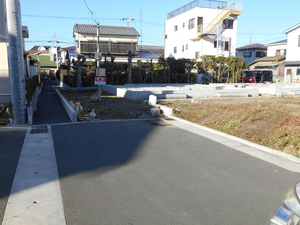 Local photos, including front road. 1 Building located trail aside