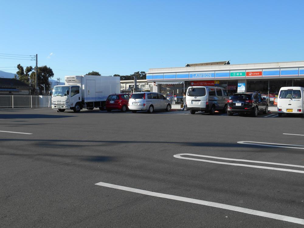 Convenience store. 446m until Lawson Odawara Sako shop