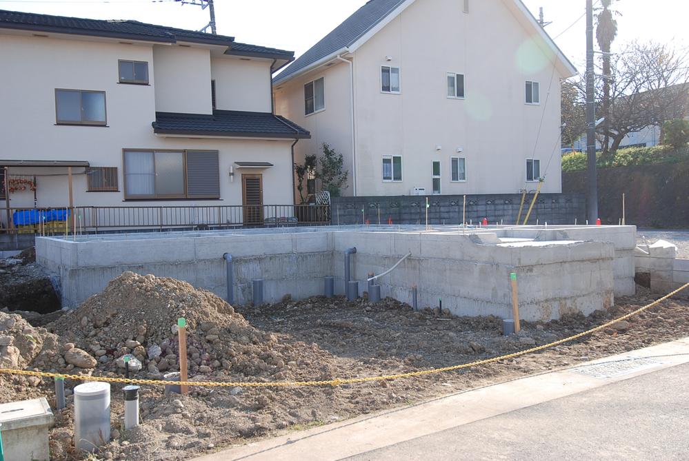 Local appearance photo. Local (12 May 2013) Shooting