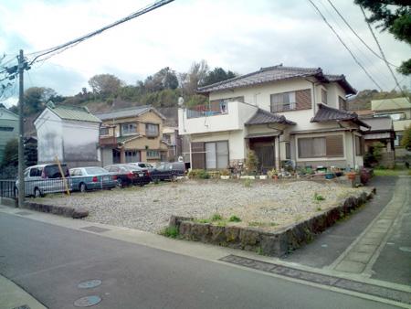 Local photos, including front road. Local (April 2013) Shooting