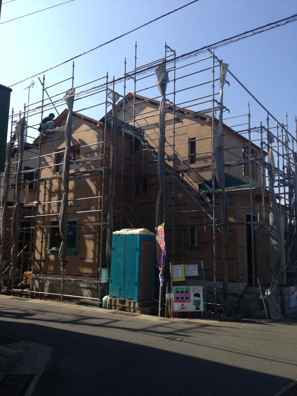 Local photos, including front road. Local (10 May 2013) Shooting