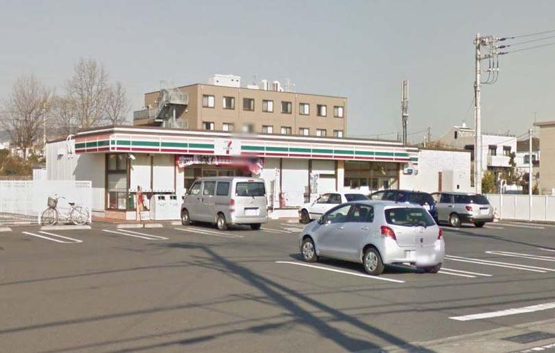 Convenience store. Seven - 389m up to Eleven Odawara Kaminitta shop