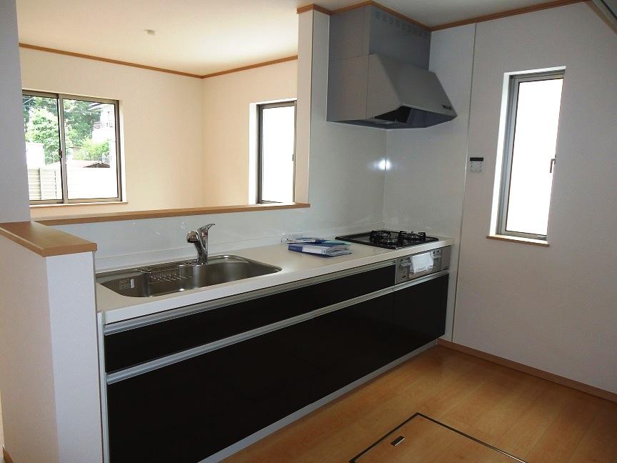 Same specifications photo (kitchen). (1 Building) same specification Counter Kitchen Full slide storage Water filter Underfloor storage