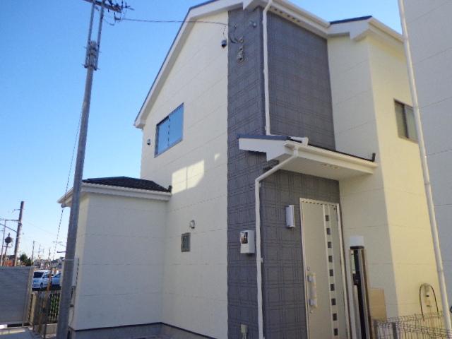 Local appearance photo. 6 Building Exterior Photos