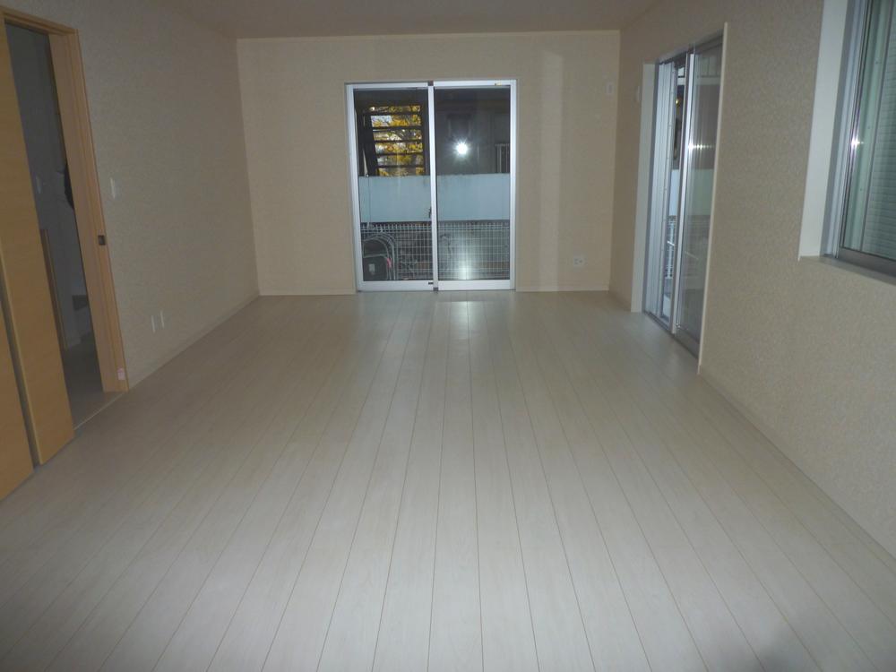 Living. Spacious LDK17 Pledge