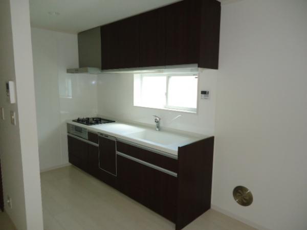 Same specifications photo (kitchen)