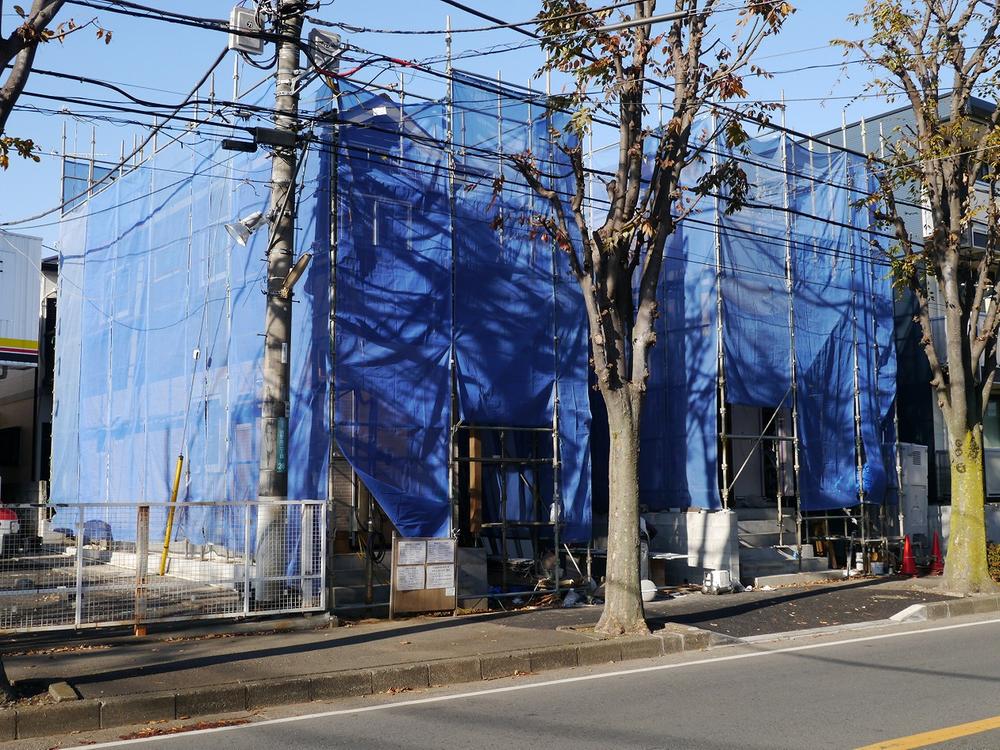 Local appearance photo. There is a sense of relief there is a blow-by in a large living of 17 quires more than. It is also a good many living environment commercial facilities around.