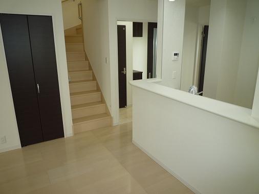 Living. Building 2 Living