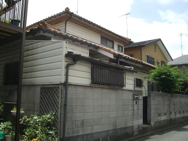 The entire compartment Figure. Local (August 2013) Shooting