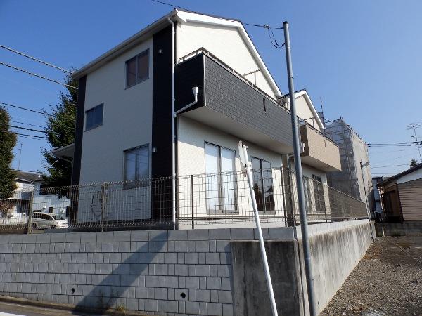 Local photos, including front road. Local (10 May 2013) Shooting 1 Building local appearance