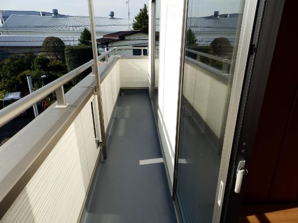 Balcony. Local (10 May 2013) Shooting 1 Building a balcony