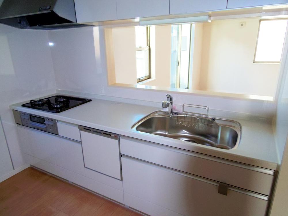 Kitchen. 1 Building Kitchen (November 2013) Shooting