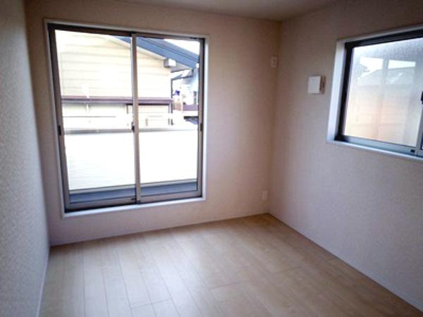 Non-living room. Indoor (12 May 2013) Shooting