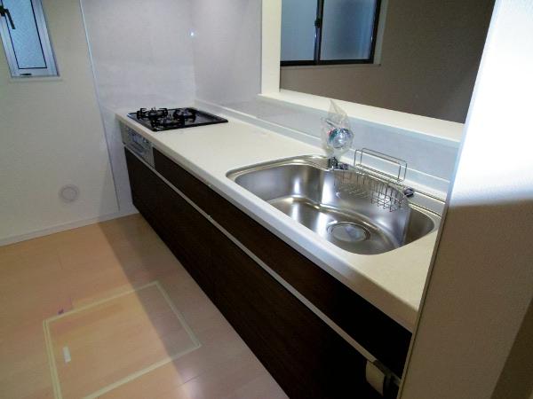 Kitchen. Indoor (10 May 2013) Shooting Building 2 Kitchen