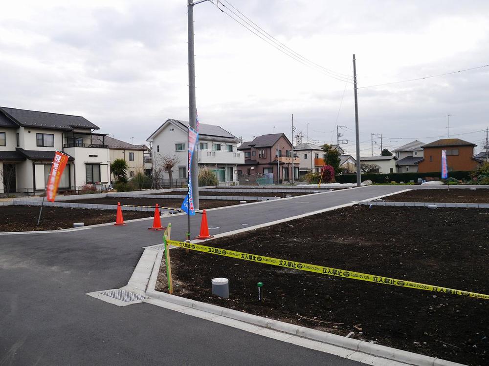 Local photos, including front road