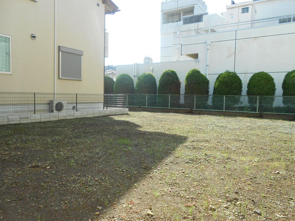 Local land photo. Local (11 May 2013) Shooting