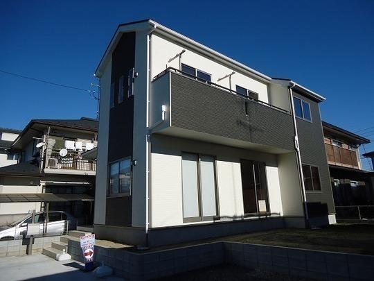 Local appearance photo. Building appearance