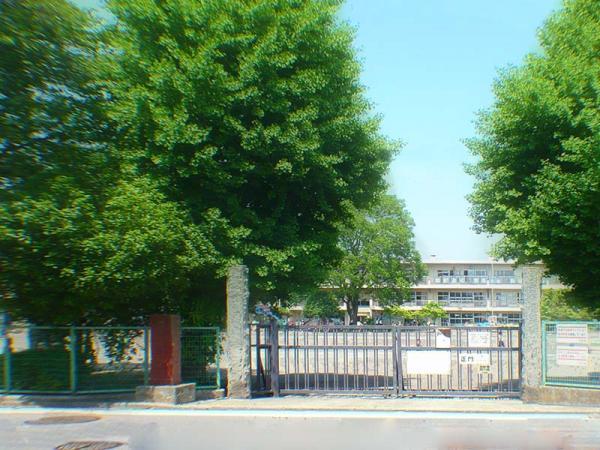 Primary school. Fuchinobe until elementary school 1200m