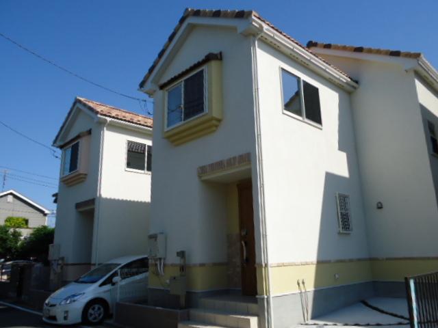 Local appearance photo. Imposing the completed sale local site (October 2013) Shooting