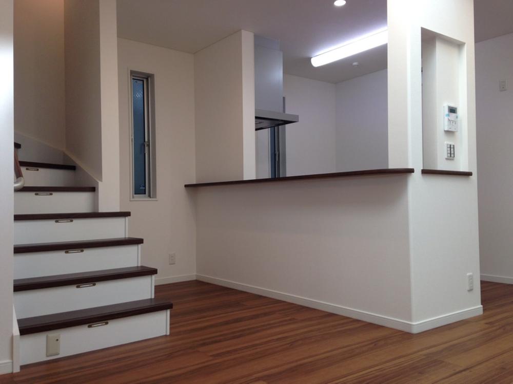 Living. ☆ No.B-10 Building ☆