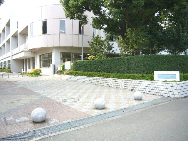 Primary school. 720m to Oyama Elementary School