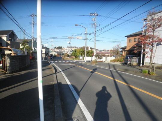 Local photos, including front road. Frontal road