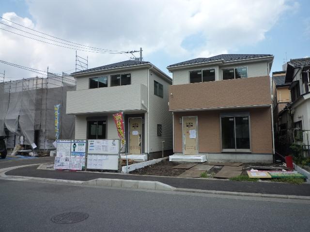 Local appearance photo. Local (09 May 2013) Shooting