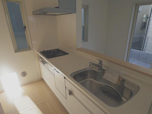 Kitchen. Indoor (12 May 2013) Shooting