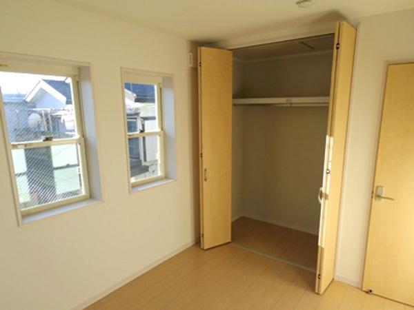 Receipt. Indoor (12 May 2013) Shooting Western-style housing (2)