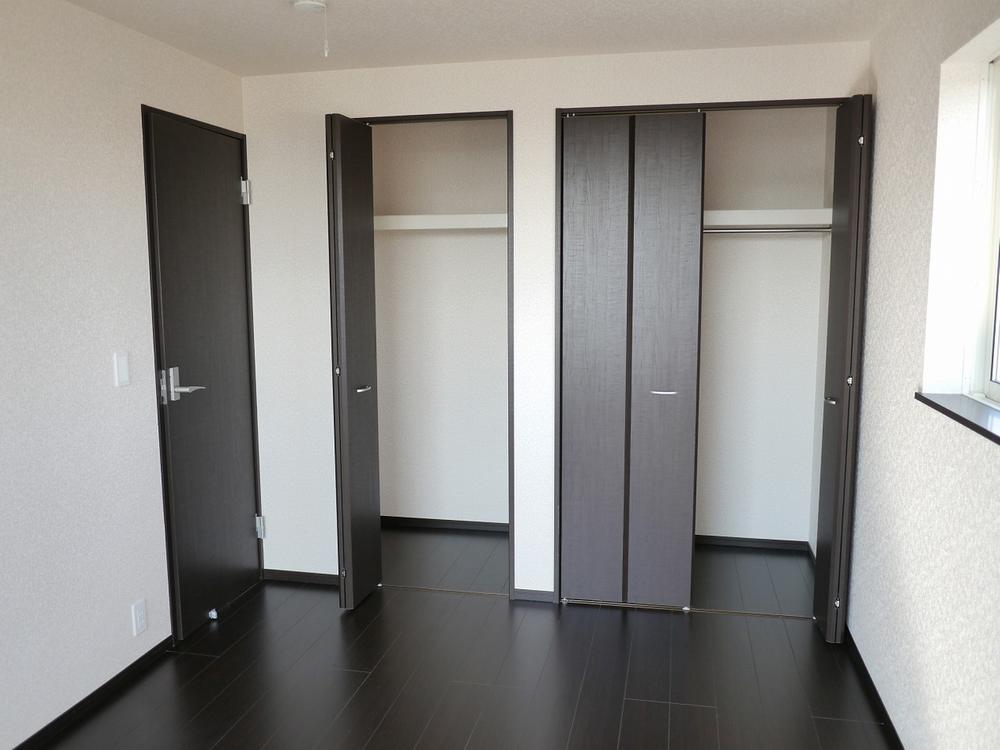 Same specifications photos (Other introspection)