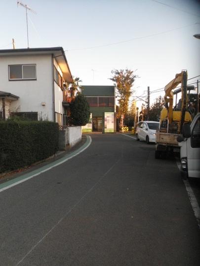 Local photos, including front road. Frontal road