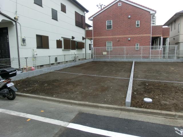 Local appearance photo. 1 Building